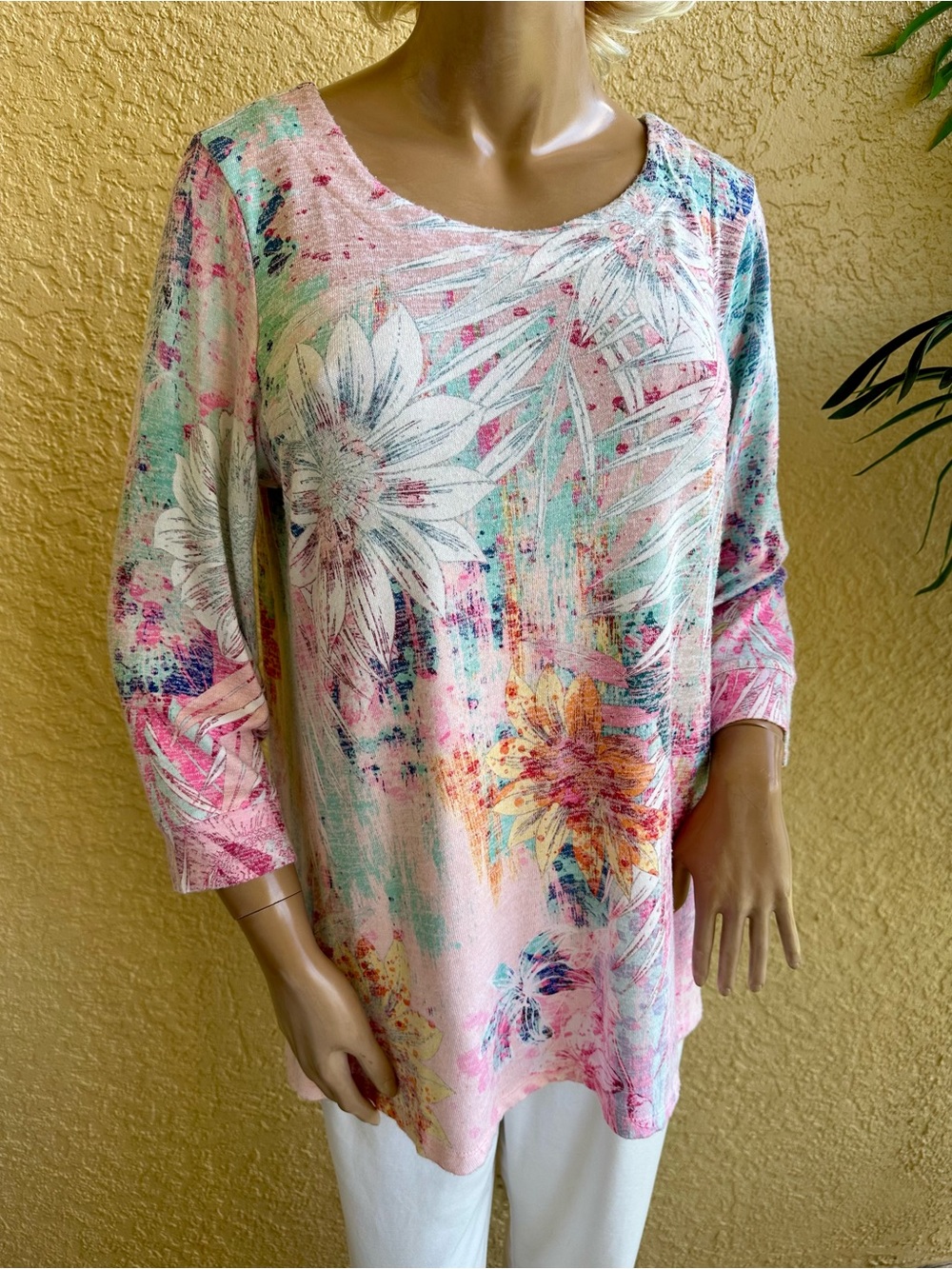 Christopher & Banks pink floral print tunic top - Picture 3 of 8